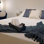 Apartamento Guesthost - Dolce Far Niente With Pool & Parking *