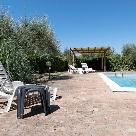Guesthost - Dolce Far Niente With Pool & Parking Apartamento *