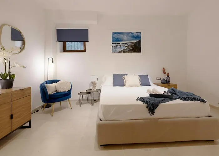 Guesthost - Dolce Far Niente With Pool & Parking アパート パッシニャーノ・スル・トラジメーノ