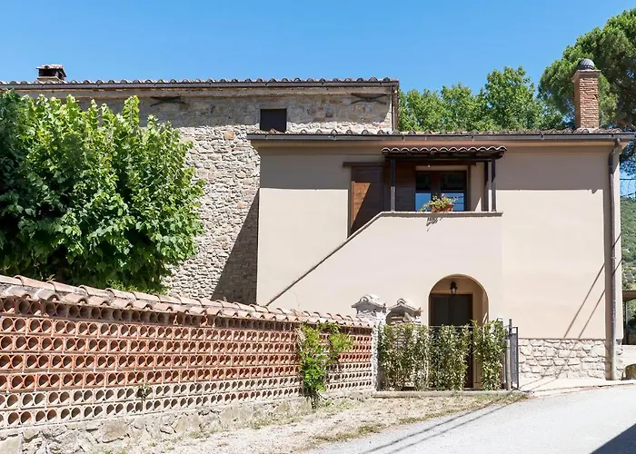 Guesthost - Dolce Far Niente With Pool & Parking