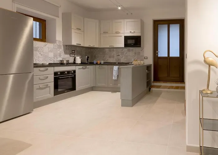 Guesthost - Dolce Far Niente With Pool & Parking * パッシニャーノ・スル・トラジメーノ